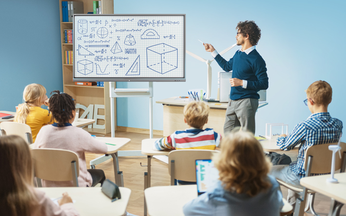 Empower Learning Academy Trust Standardises on Vivitek’s NovoTouch