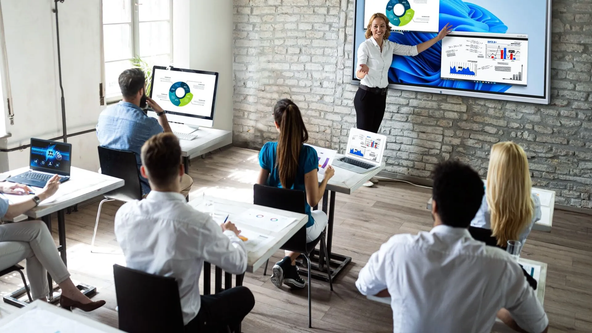 Vivitek NovoStage Workshops