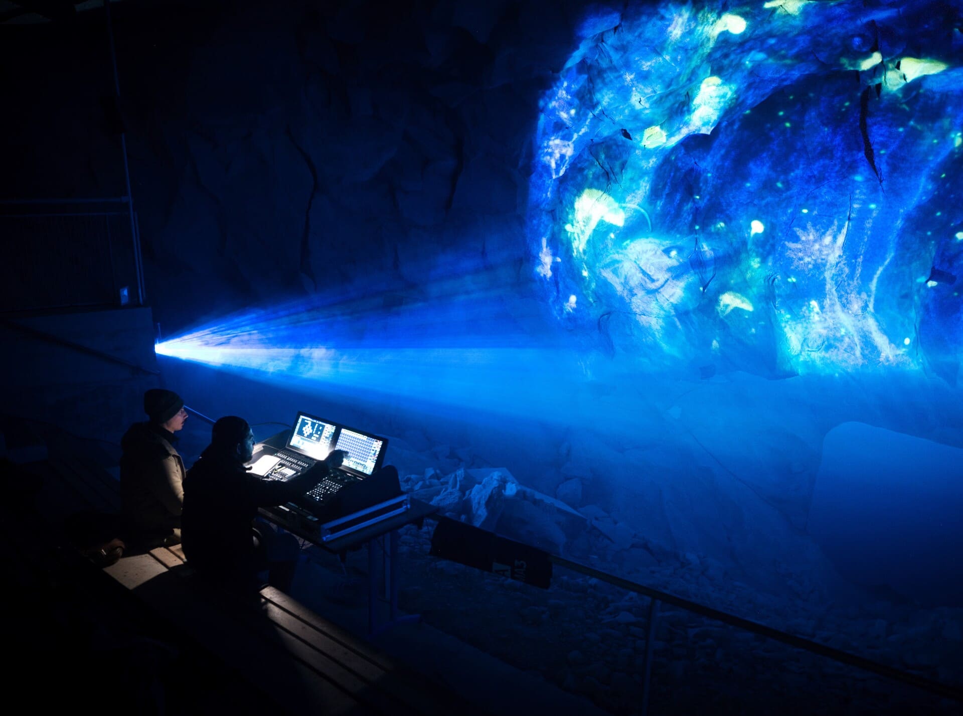 Vivitek projectors illuminate the Grotte de la Pierre de Volvic 1 vivitek grotte de la pierre de volvic case study image 3